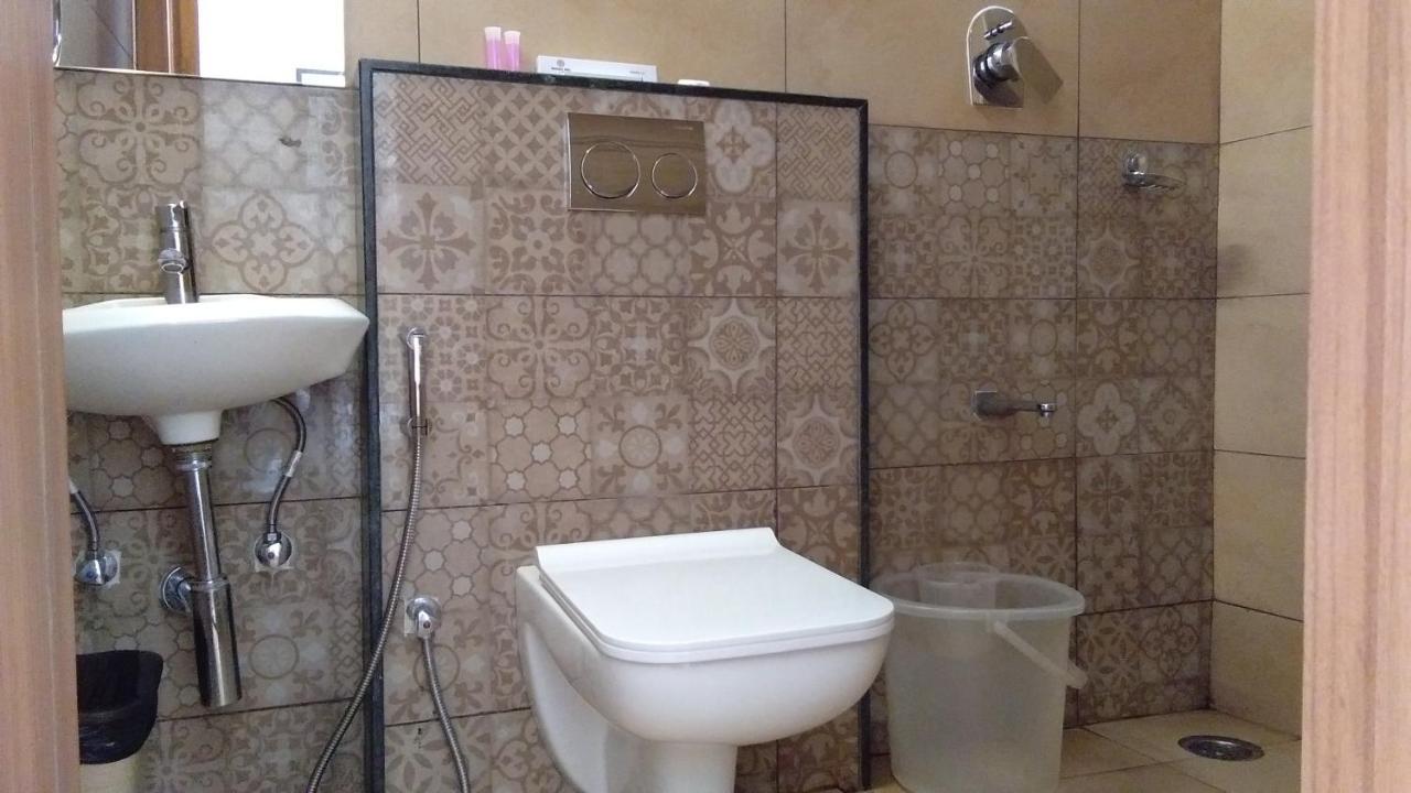 Mango Hill Central Уті Екстер'єр фото